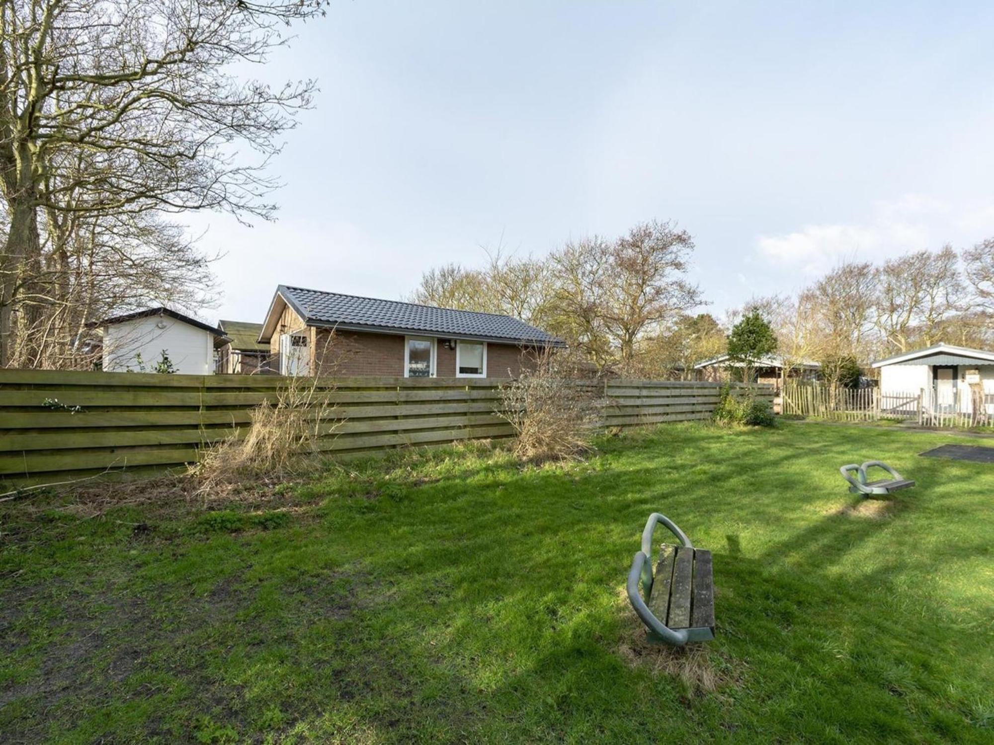 Holiday Home With Playground Callantsoog Exteriör bild