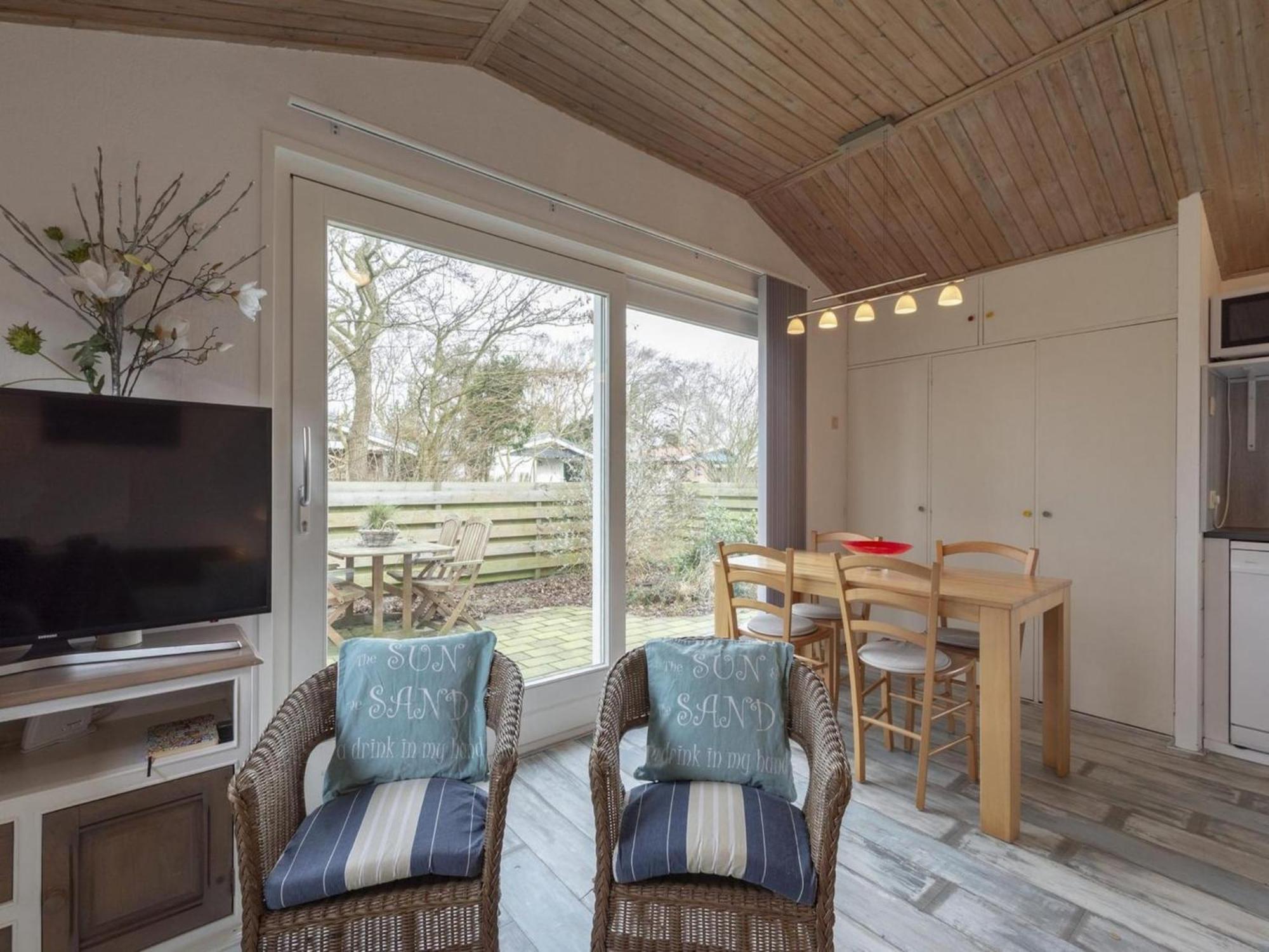 Holiday Home With Playground Callantsoog Exteriör bild