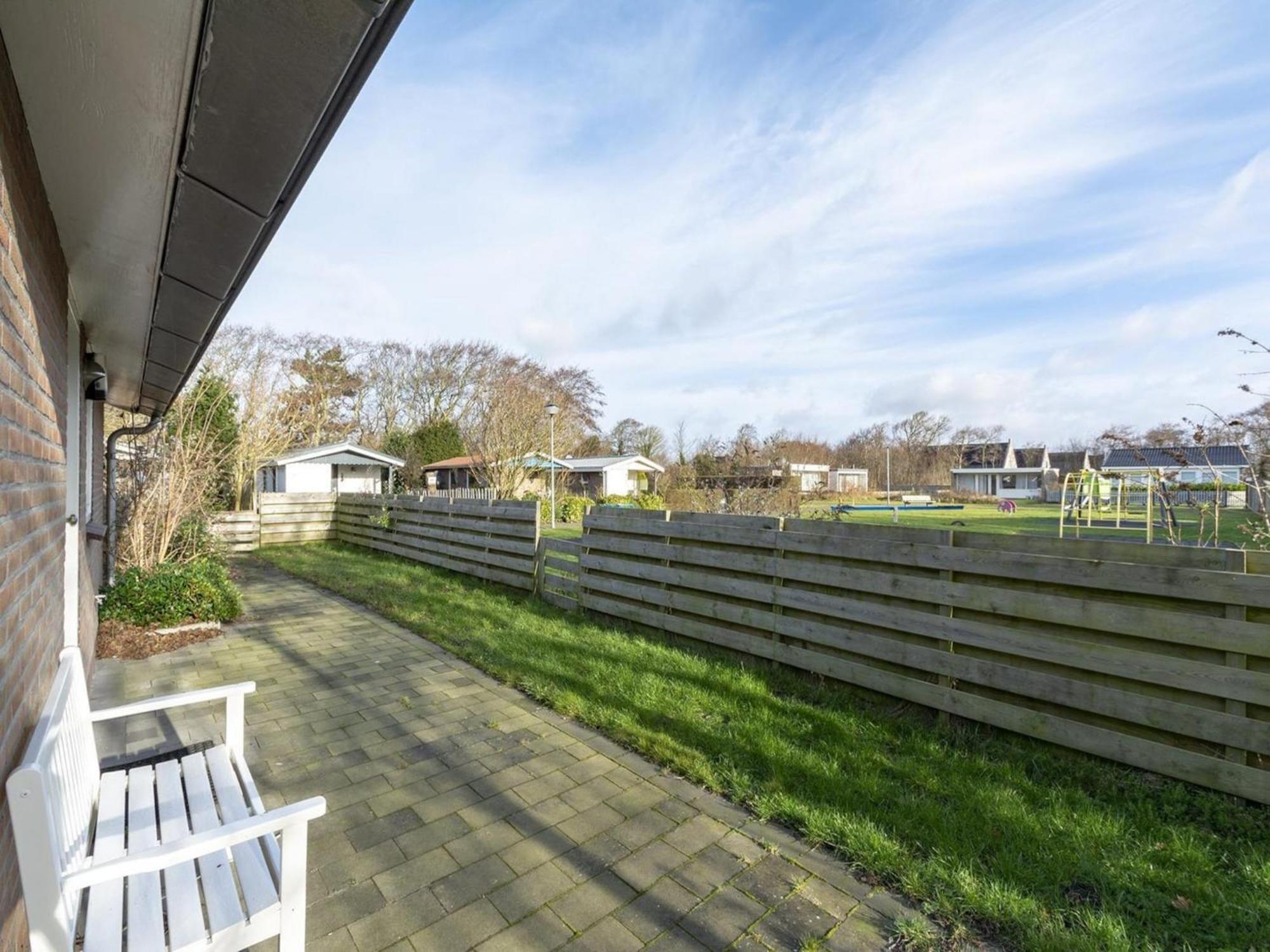 Holiday Home With Playground Callantsoog Exteriör bild